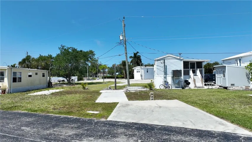 8 Helen Ln, Fort Myers Beach, Florida 33931