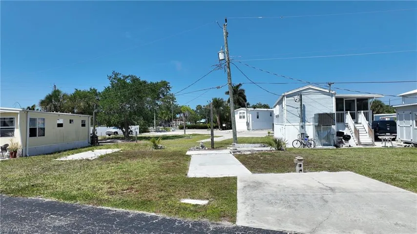 8 Helen Ln, Fort Myers Beach, Florida 33931