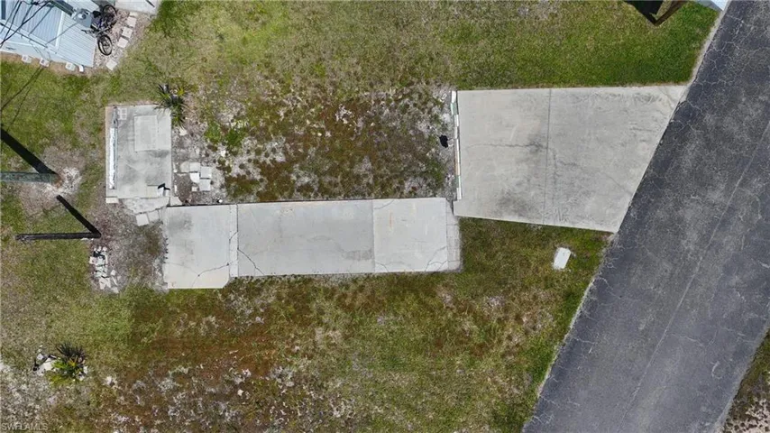 8 Helen Ln, Fort Myers Beach, Florida 33931