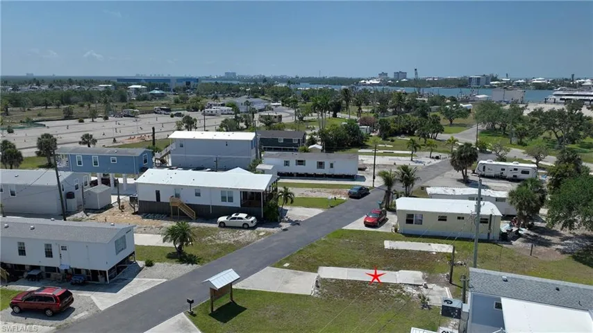 8 Helen Ln, Fort Myers Beach, Florida 33931