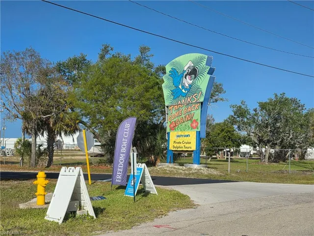 8 Helen Ln, Fort Myers Beach, Florida 33931