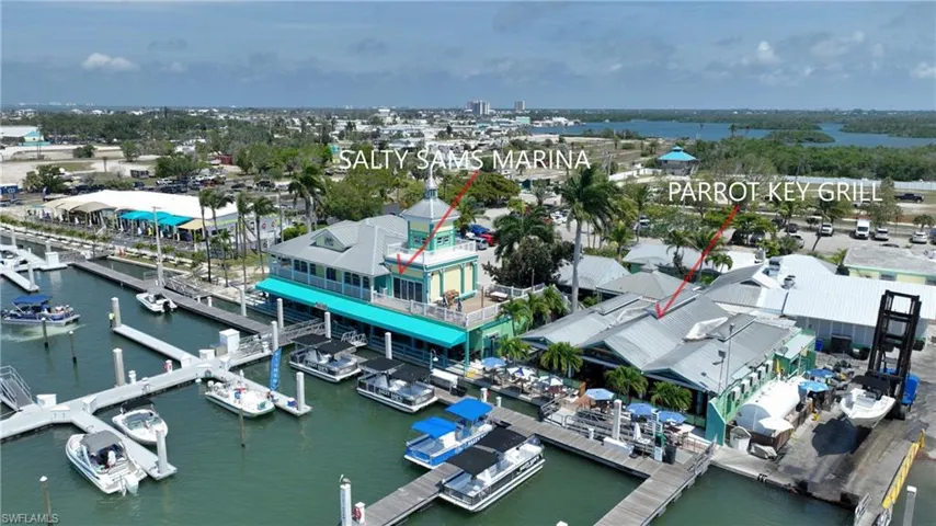 8 Helen Ln, Fort Myers Beach, Florida 33931
