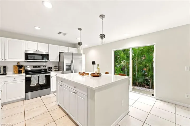 10650 Ragsdale St, Bonita Springs, Florida 34135