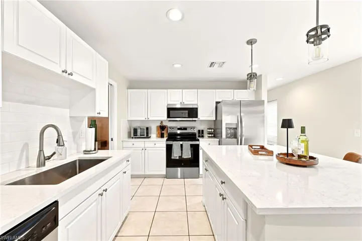 10650 Ragsdale St, Bonita Springs, Florida 34135