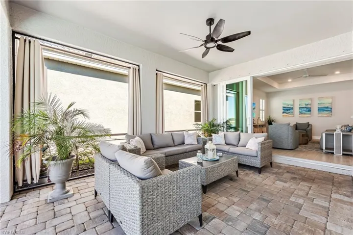 Lanai seating area
