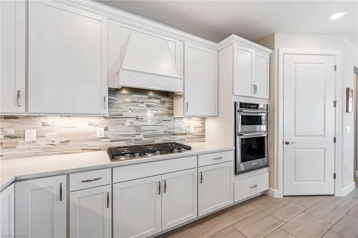 Upgraded tile backsplash