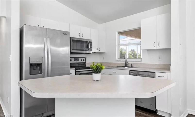 1801 NE 22nd  AVE, CAPE CORAL, FL 33909