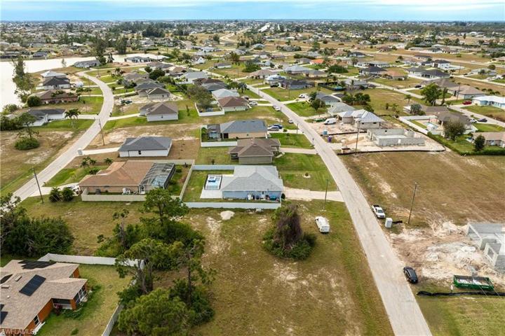 1820 NW 14th  TER, CAPE CORAL, FL 33993