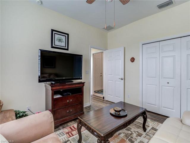 Guest Bedroom 2 or Den