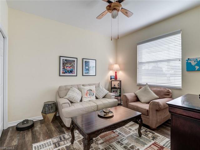 Guest Bedroom 2 or Den