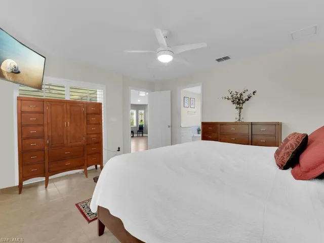 4922  Europa  DR, Naples, FL 34105