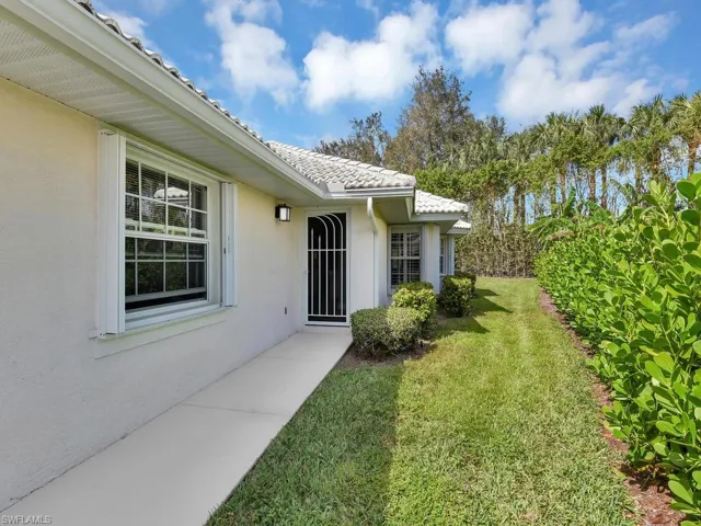 4922  Europa  DR, Naples, FL 34105