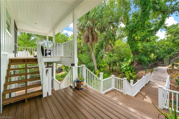 Front Entry under old Live Oak tree