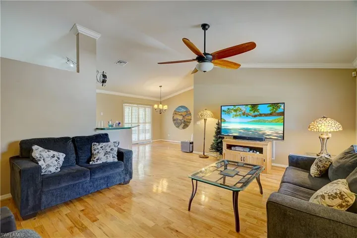 Plenty of room for your furniture, and this furniture negotiable also