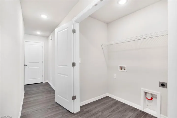 Laundry closet with washer hookup, hookup for an electric dryer