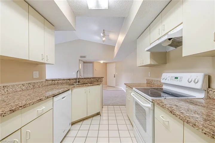 13515 Eagle Ridge Dr 524, Fort Myers, Florida 33912
