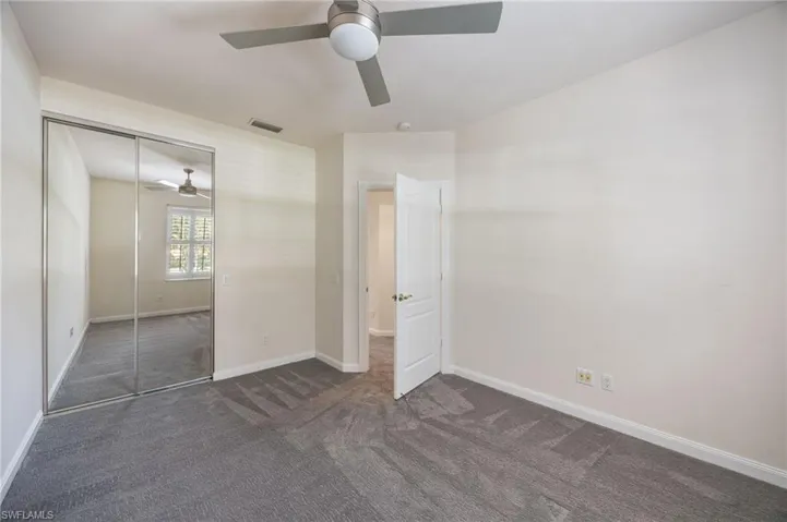 5429 Cove Cir 109, Naples, Florida 34119