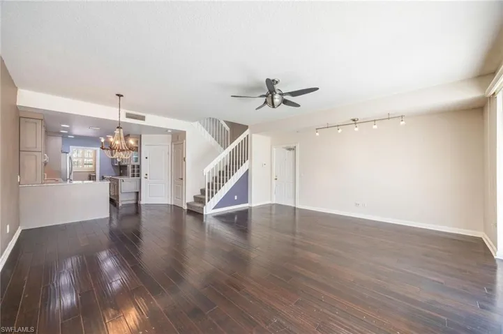 5429 Cove Cir 109, Naples, Florida 34119