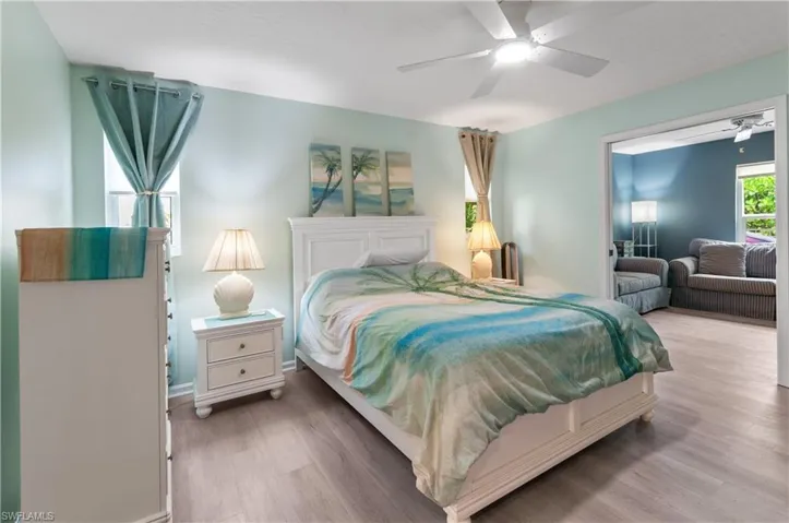 6041 Westbourgh Dr, Naples, Florida 34112