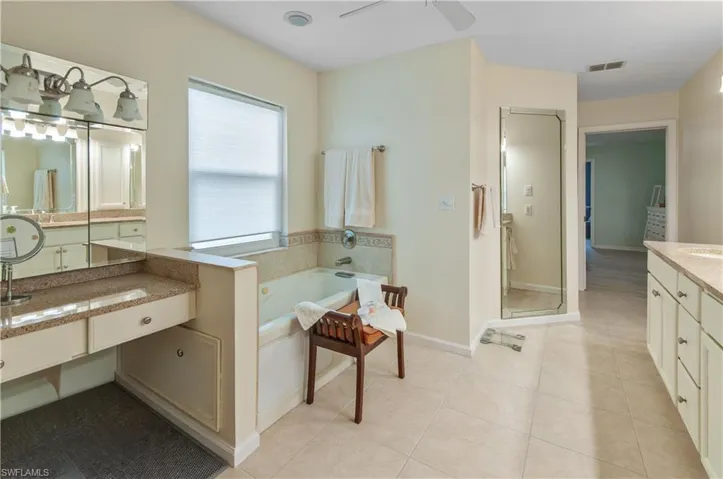 6041 Westbourgh Dr, Naples, Florida 34112