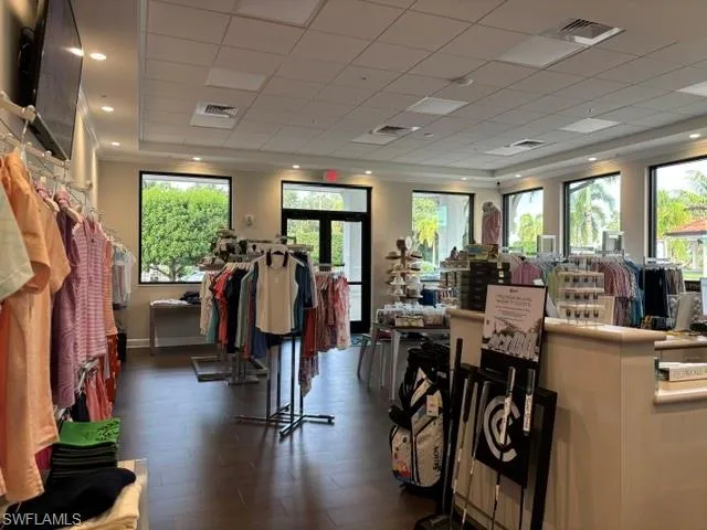 6041 Westbourgh Dr, Naples, Florida 34112