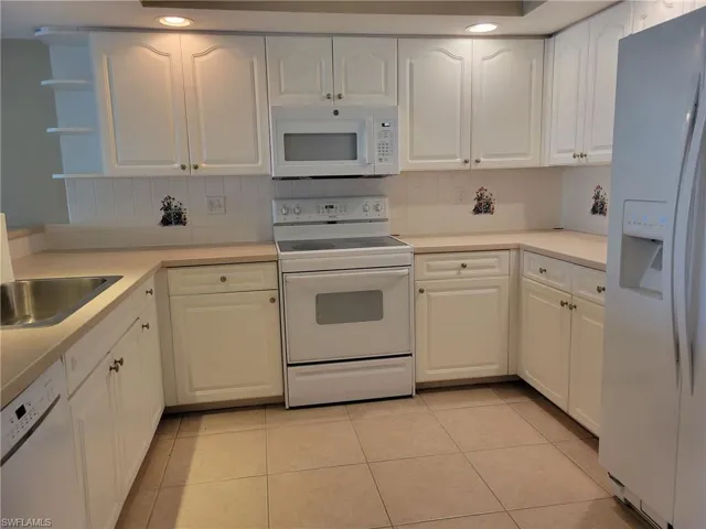 603  McGregor Park  CIR, Fort Myers, FL 33908