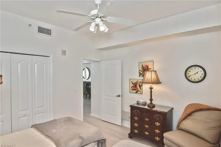 8066 Queen Palm Ln # 525, Fort Myers Fl 33966