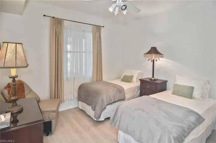 8066 Queen Palm Ln # 525, Fort Myers Fl 33966