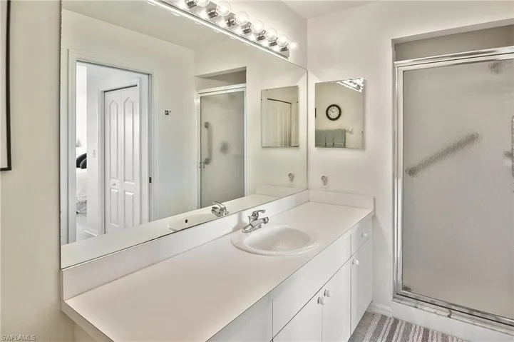 8066 Queen Palm Ln # 525, Fort Myers Fl 33966