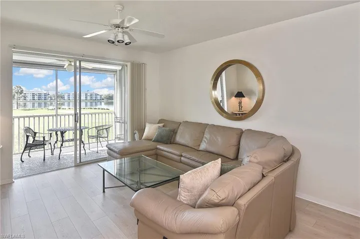 8066 Queen Palm Ln # 525, Fort Myers Fl 33966