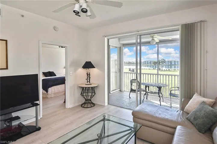 8066 Queen Palm Ln # 525, Fort Myers Fl 33966