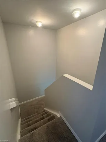 3619 Pine Oak Cir 108, Fort Myers, Florida 33916
