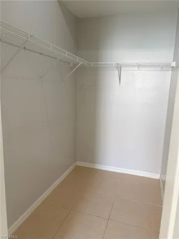 3619 Pine Oak Cir 108, Fort Myers, Florida 33916