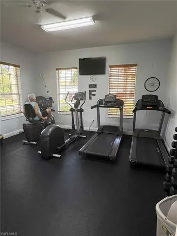 3619 Pine Oak Cir 108, Fort Myers, Florida 33916