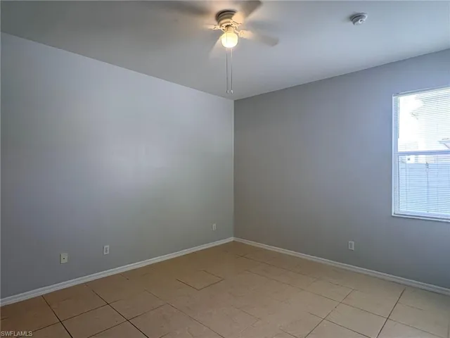 3619 Pine Oak Cir 108, Fort Myers, Florida 33916