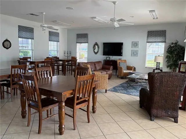 3619 Pine Oak Cir 108, Fort Myers, Florida 33916