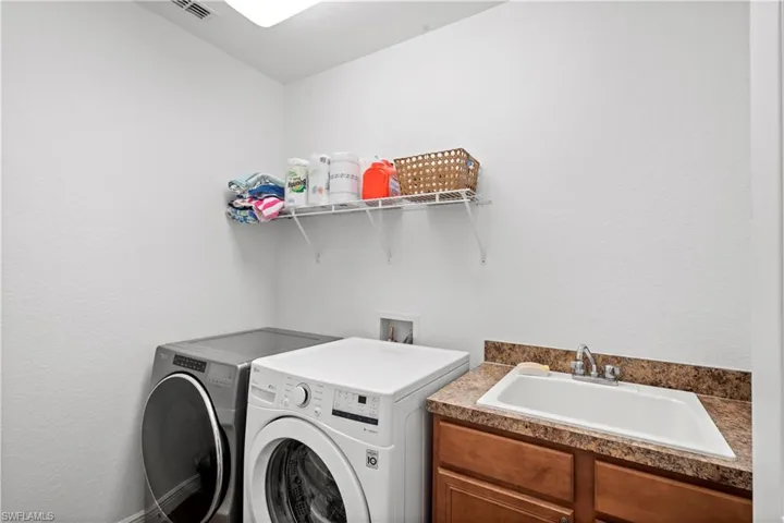 2nd Floor laundry