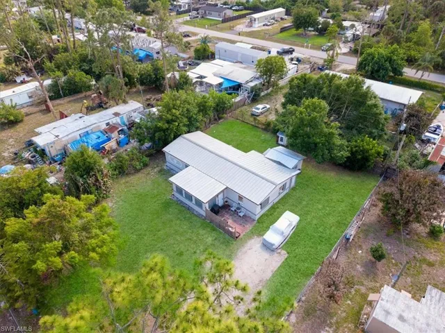 Fenced Yard!