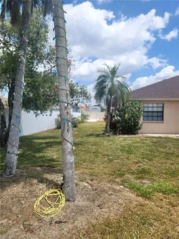 1624 Country Club Pkwy, Lehigh Acres Fl 33936
