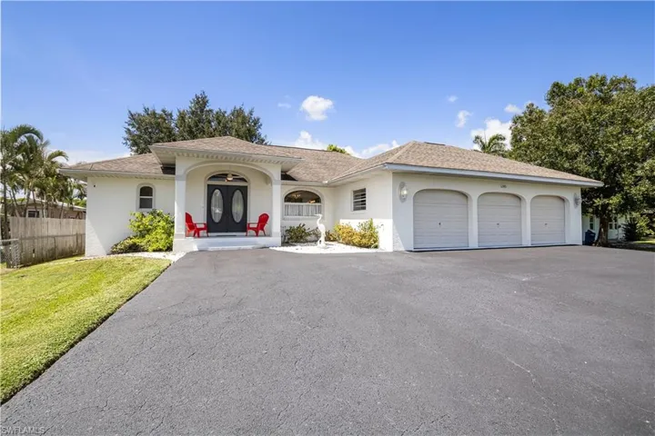 1285 Driftwood Dr, North Fort Myers, Florida 33903
