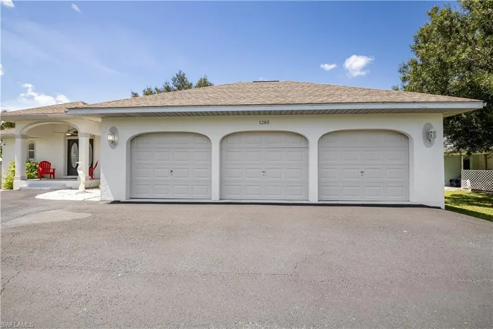1285 Driftwood Dr, North Fort Myers, Florida 33903