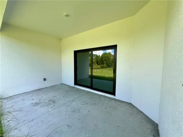 1013  Jackson  AVE, Lehigh Acres, FL 33972