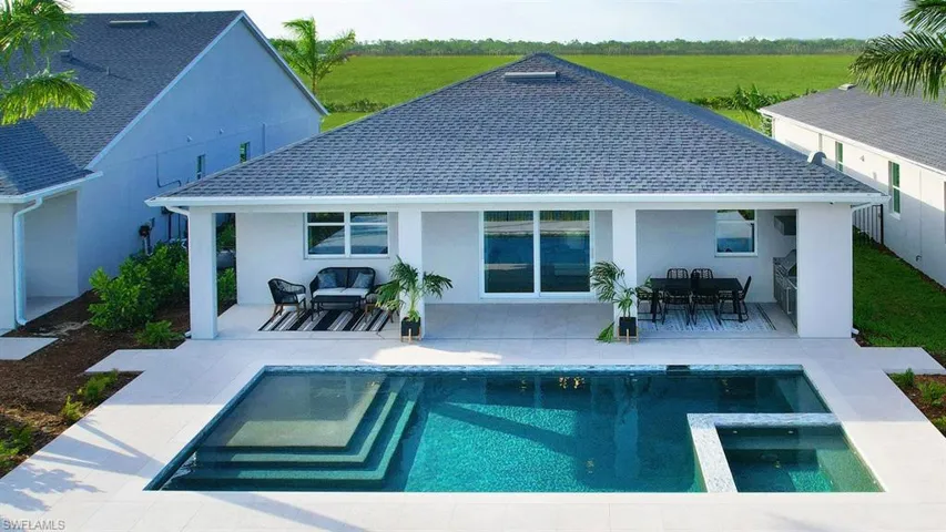 Flatwood model home*** (Not actual home for sale)