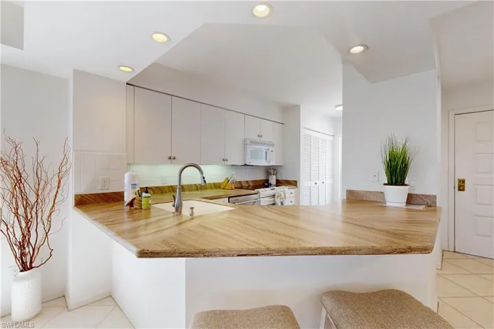 991 N Barfield Dr # 201, Marco Island, Florida 34145