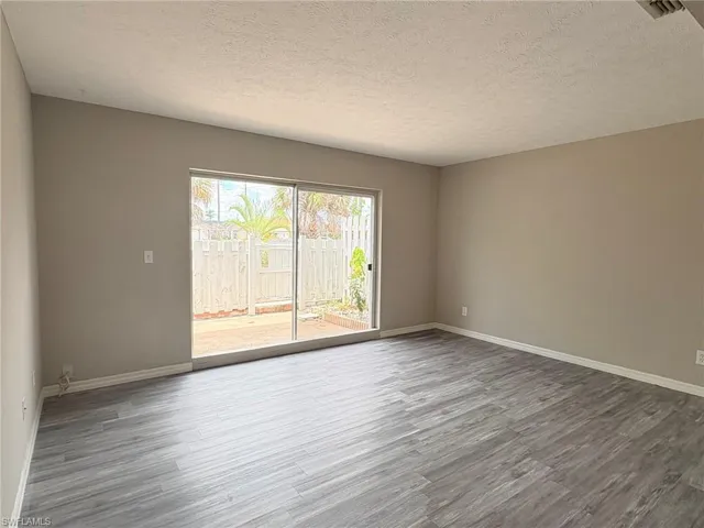 1123 Sw 48th Ter 104, Cape Coral, Florida 33914