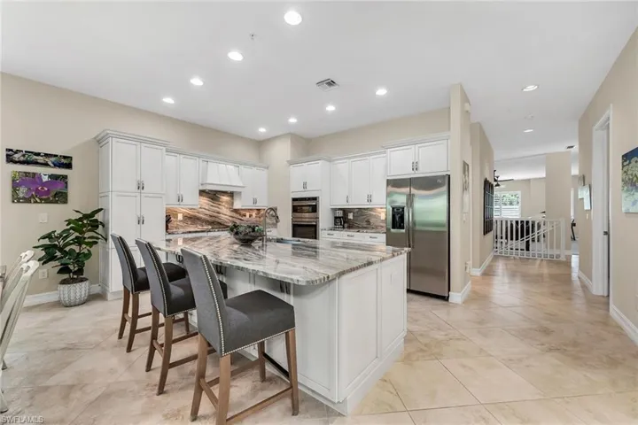 7825 Hawthorne Dr 2104, Naples, Florida 34113