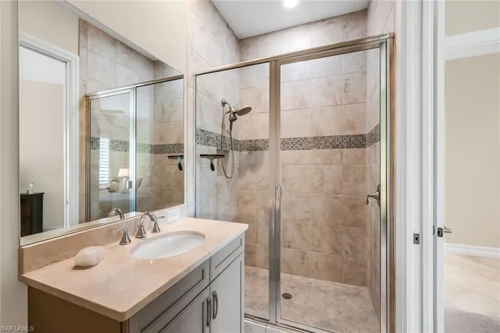 7825 Hawthorne Dr 2104, Naples, Florida 34113