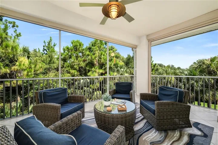 7825 Hawthorne Dr 2104, Naples, Florida 34113