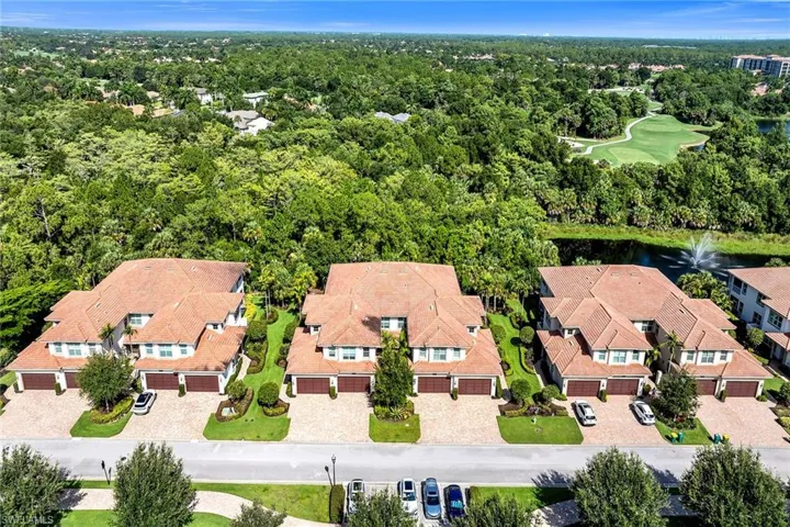 7825 Hawthorne Dr 2104, Naples, Florida 34113