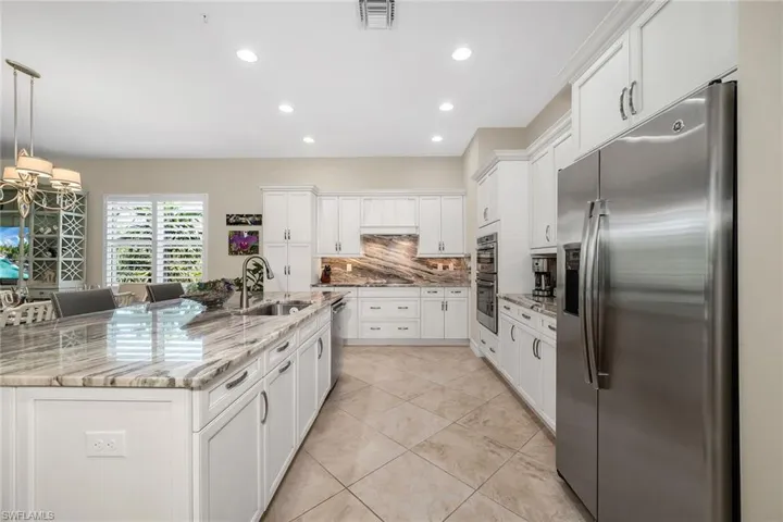 7825 Hawthorne Dr 2104, Naples, Florida 34113